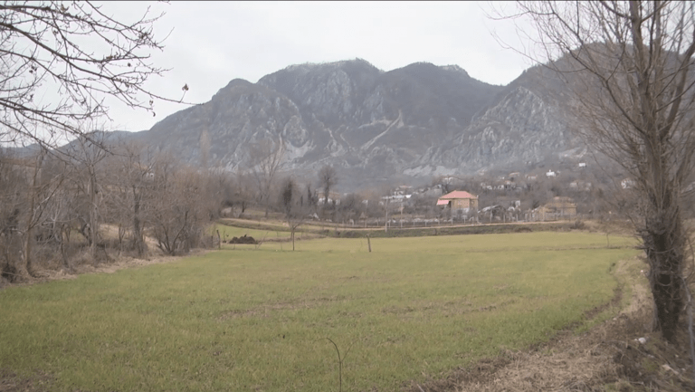 Gurrë e Vogël, tokat djerr se ka ikur rinia