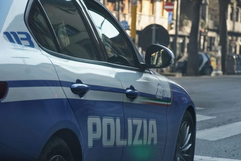 Babai e merr në Itali dhe e braktis, 15-vjeçari shqiptar kërkoi ndihmë në polici me ‘Google Translate’